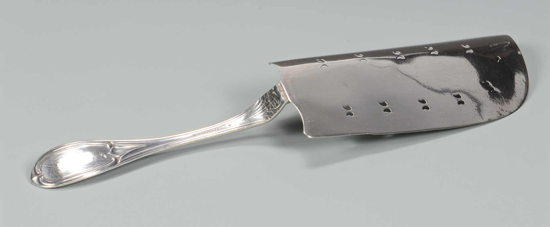 Lot 88: Hyde & Goodrich Coin Fish Slice, New Orleans