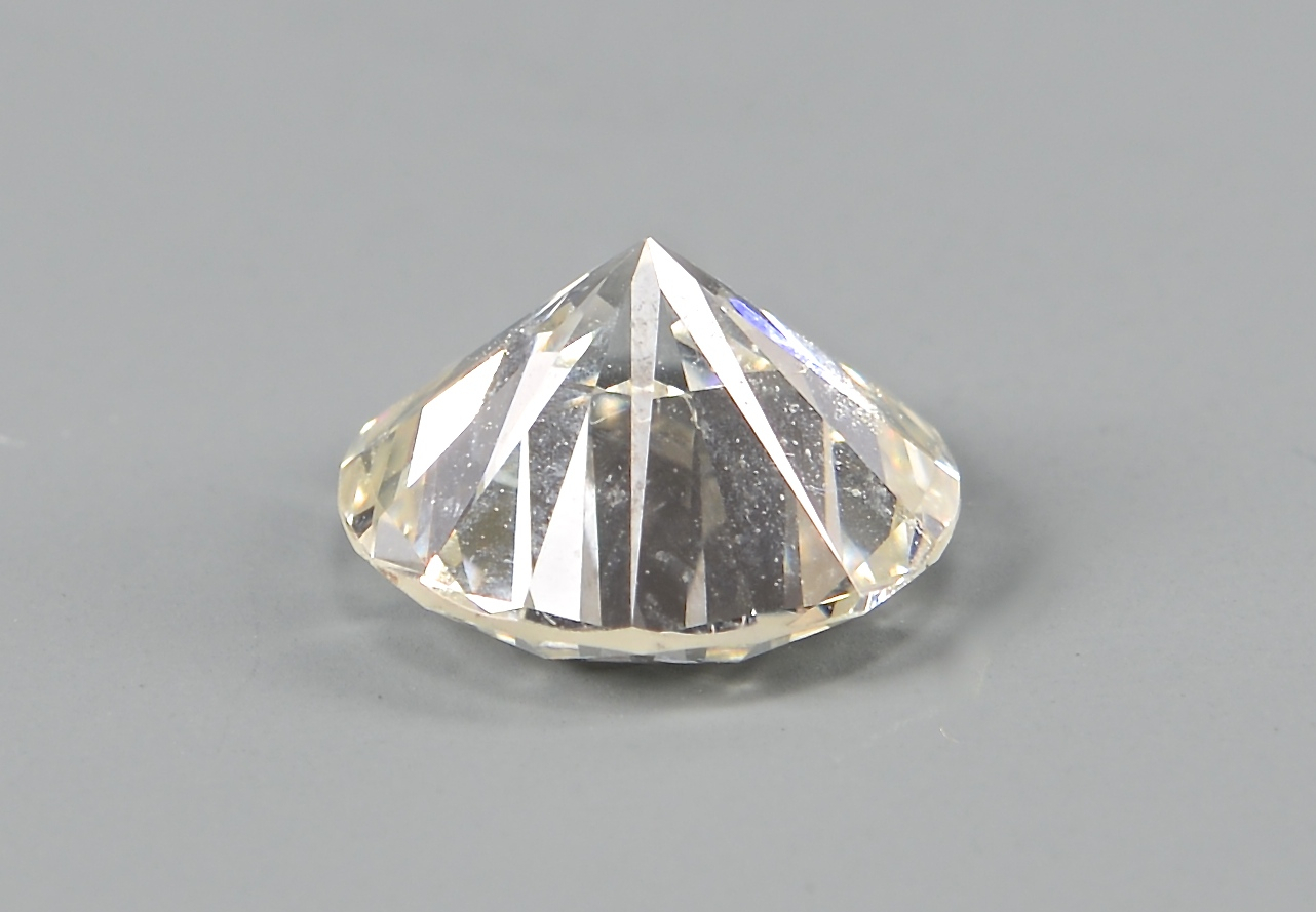Lot 99: 3.10 round diamond, GIA cert., 14k