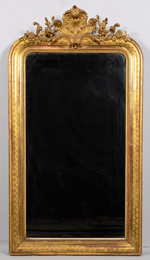 Lot 307: Continental Rococo style Gilt Mirror