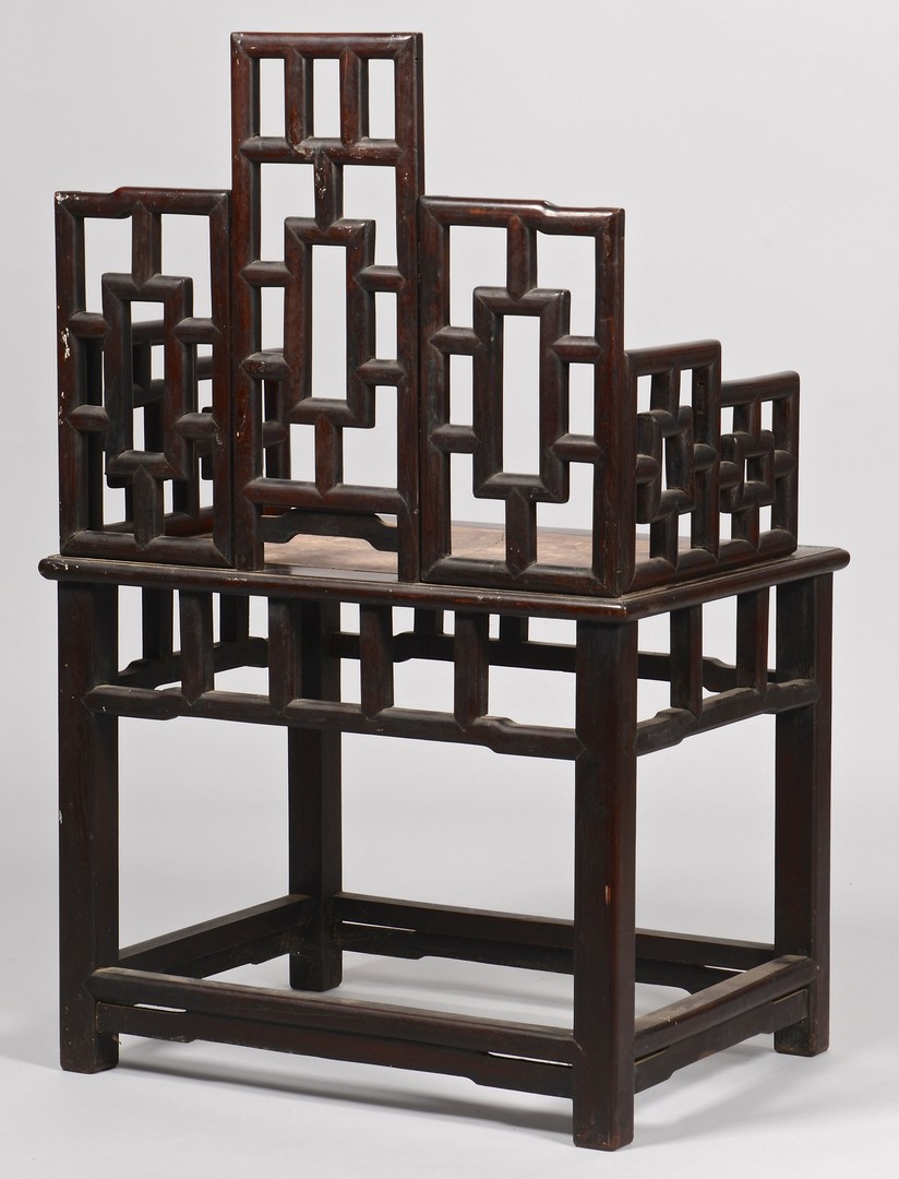 Lot 30: Chinese Throne Chair, early 20th century