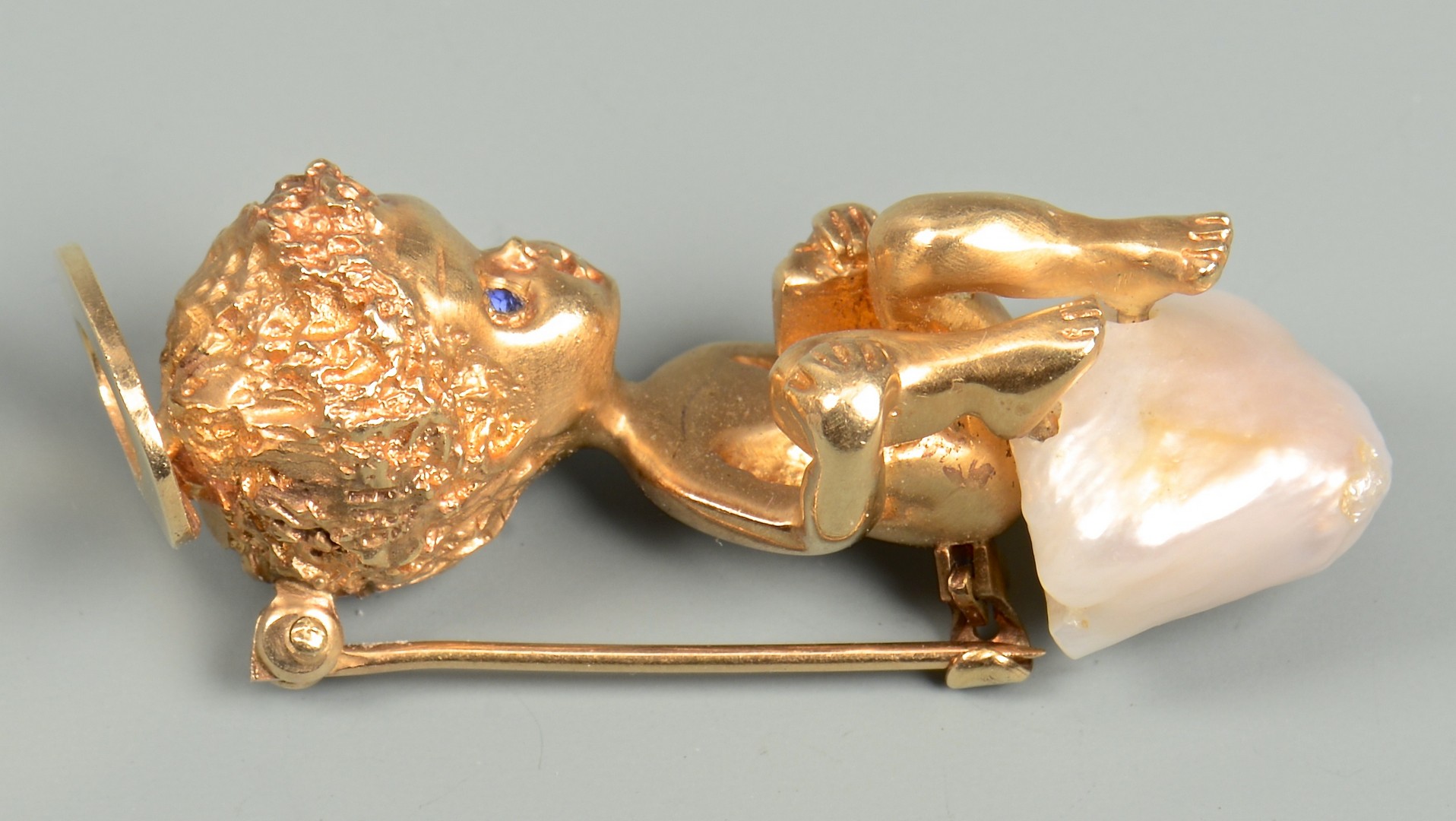 Lot 346: Ruser 14K yellow gold cherub pin with pearl