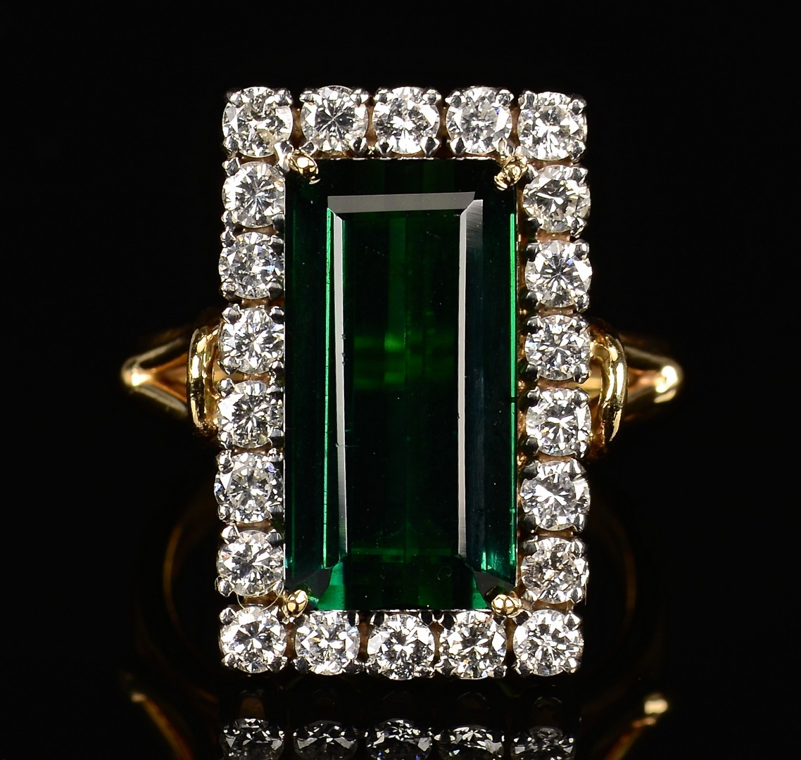 Lot 350: 14k Green Tourmaline Diamond Ring