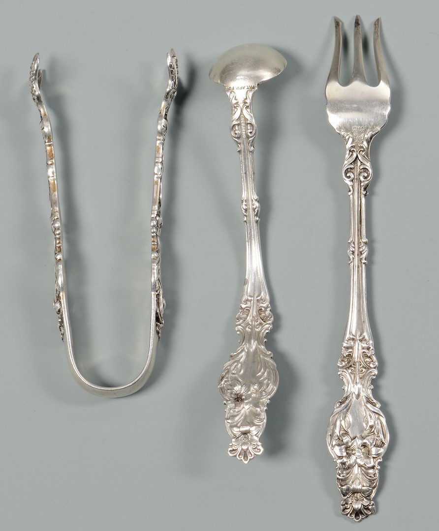 Lot 38: Whiting Lily Sterling flatware, 103 pieces