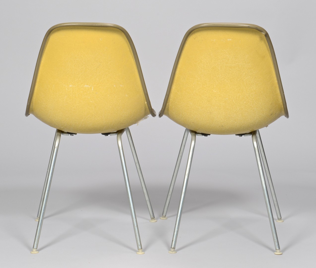 Lot 451: 4 Eames for Herman Miller chairs