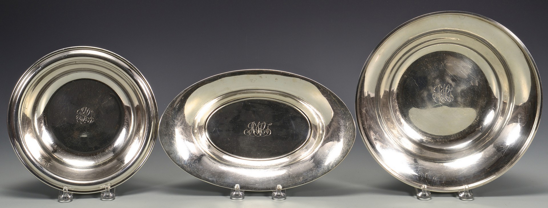 Lot 571: 5 Sterling Silver Bowls/Trays