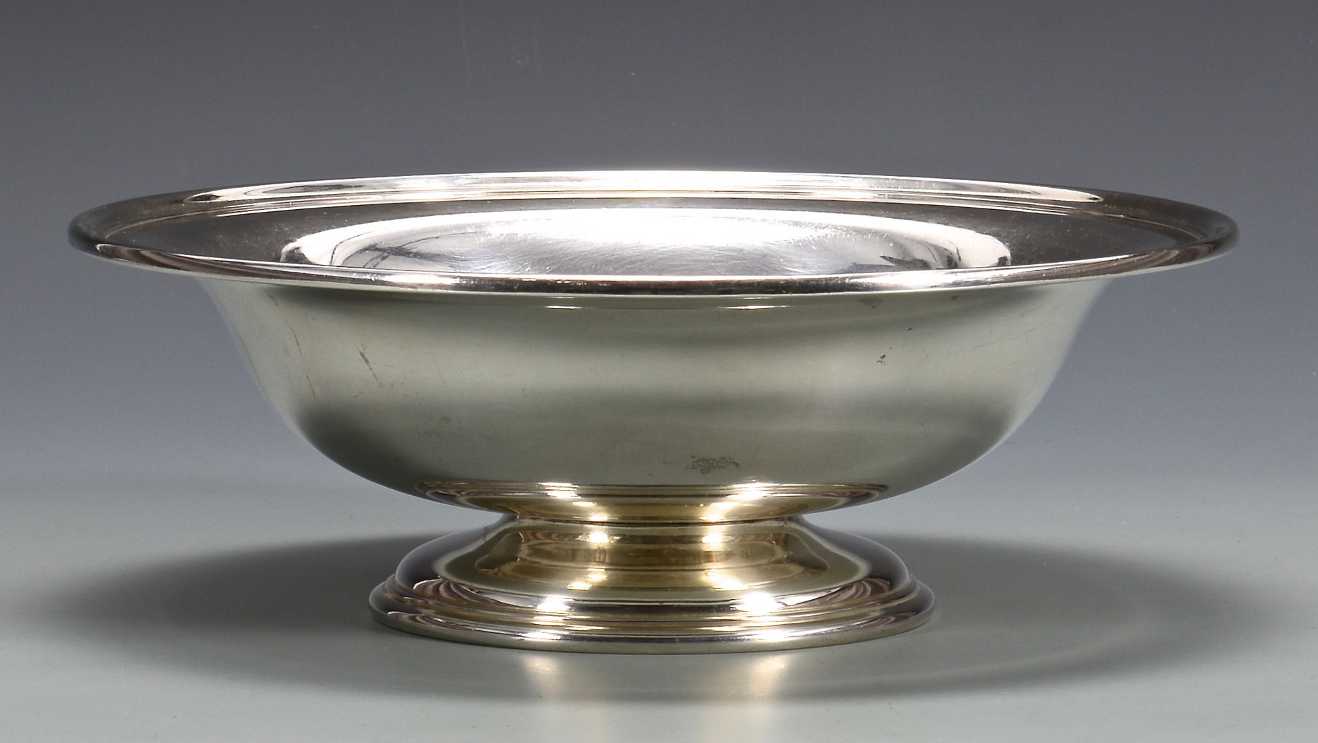 Lot 571: 5 Sterling Silver Bowls/Trays
