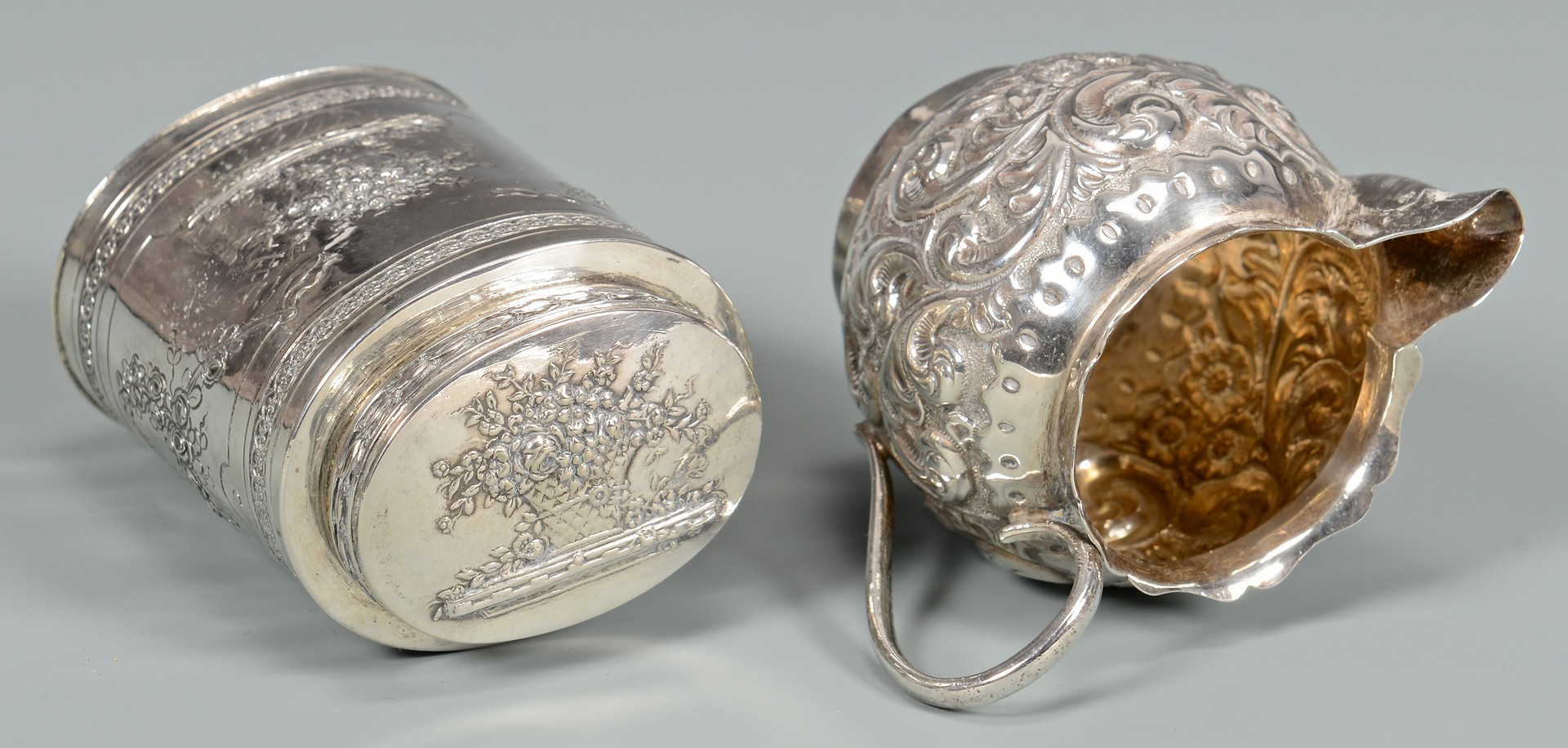 Lot 583: Small silver items plus enamel boxes