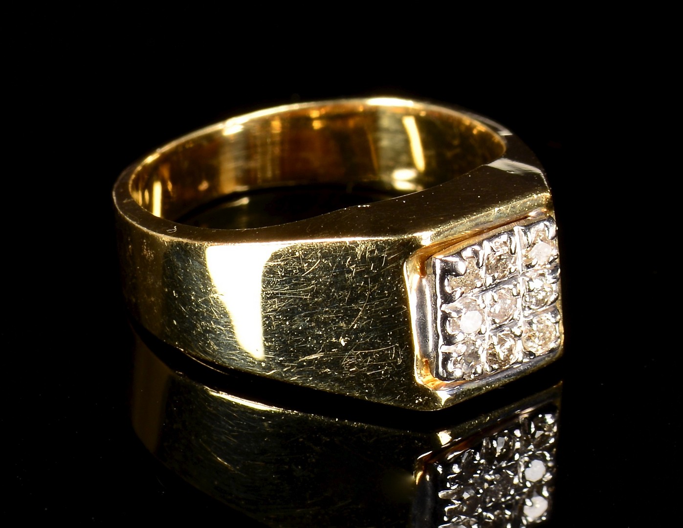 Lot 592: 5 Men's diamond fashion rings