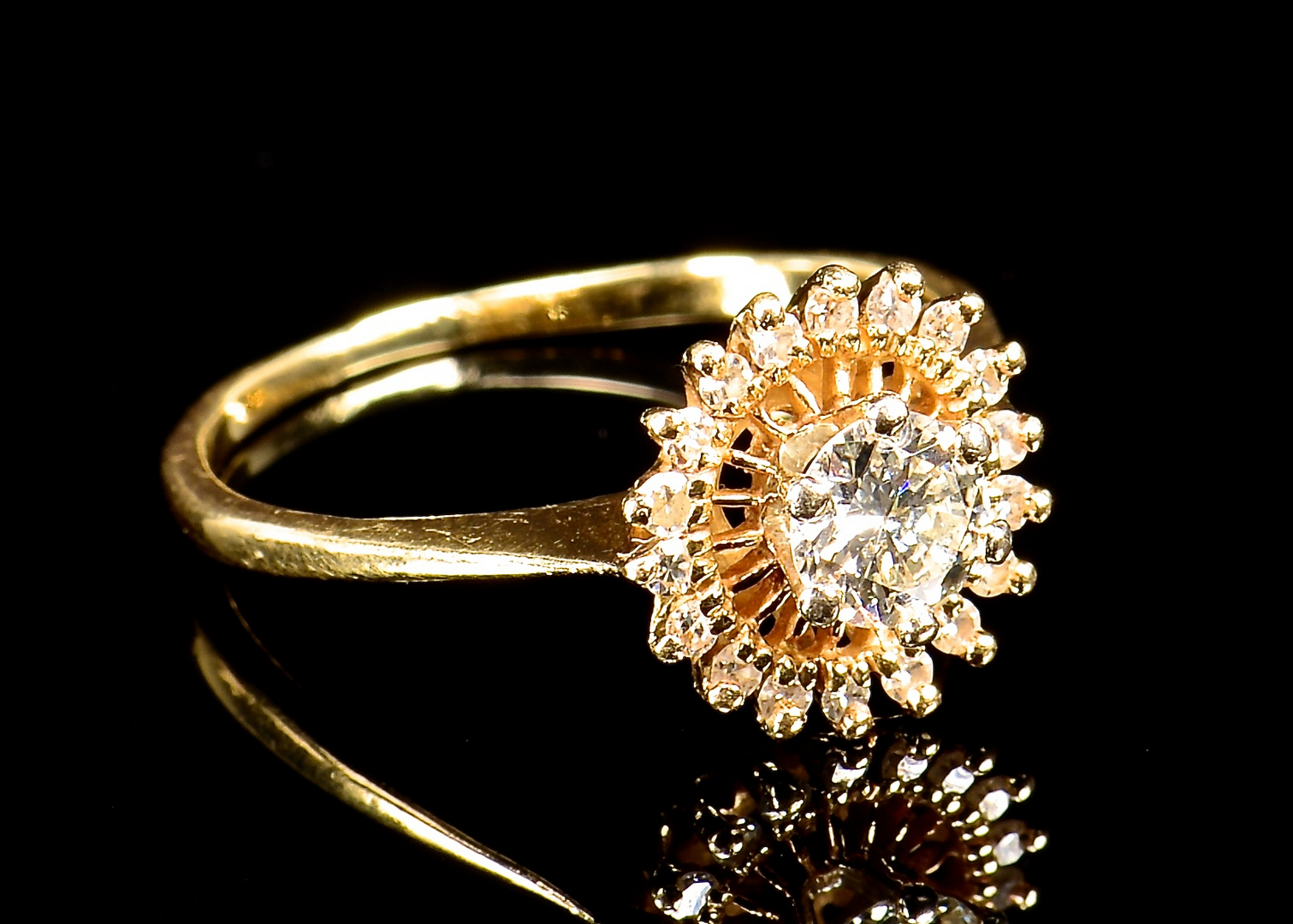 Lot 593: 2 Gold Diamond Jewelry Items | Case Antiques