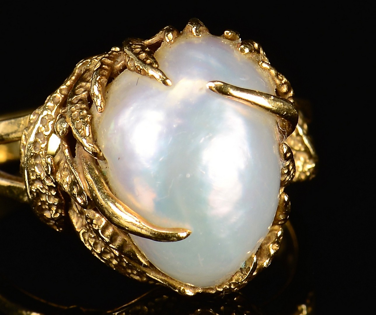 Lot 595: 18k & 14k Baroque Pearl Rings