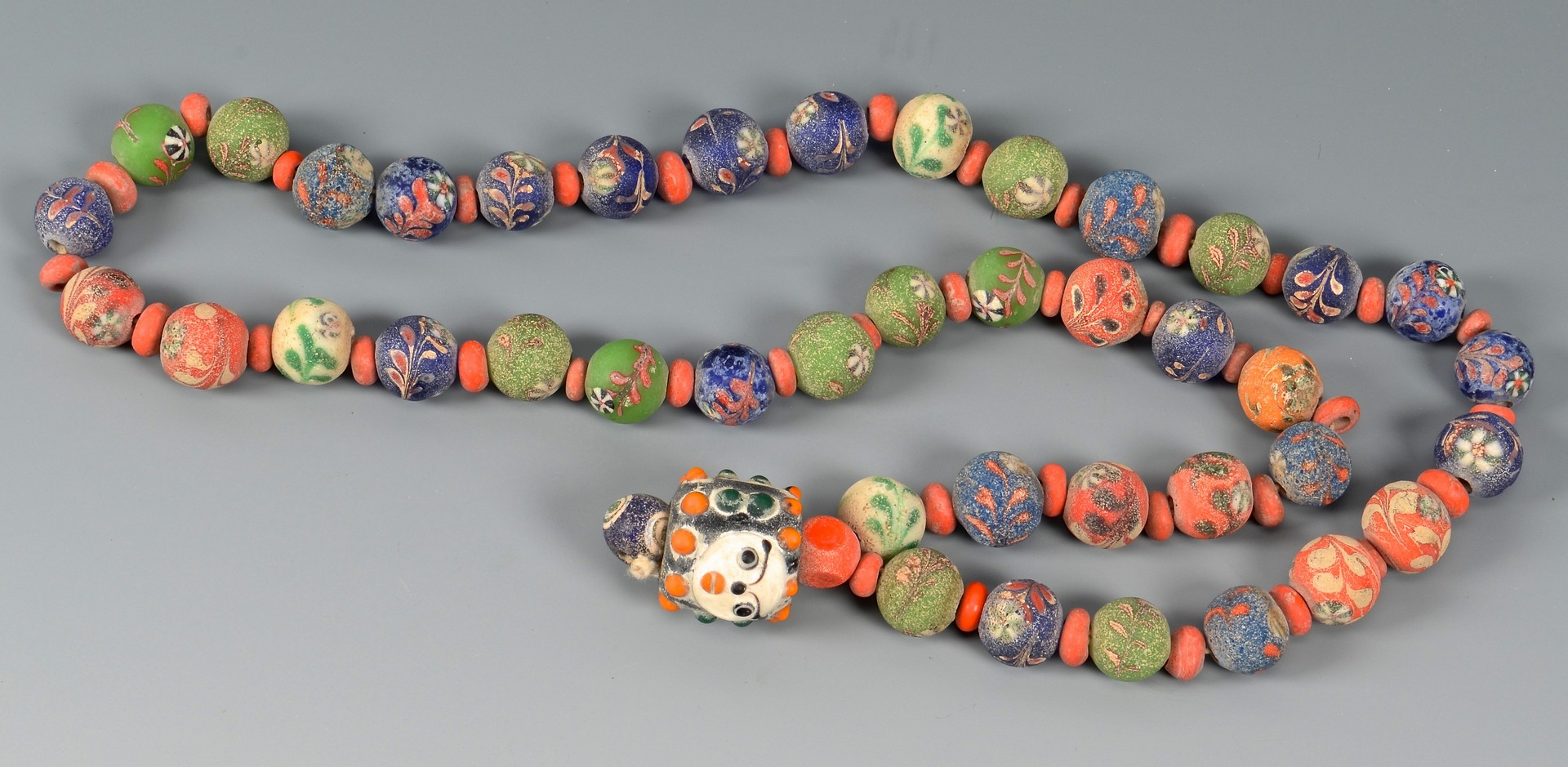 Lot 599: Ancient Middle Eastern Glass Beads
