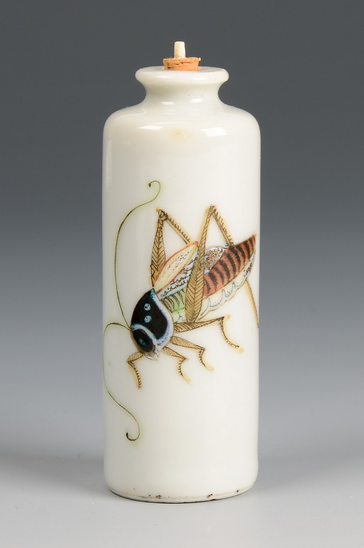 Lot 700: 2 Chinese snuff bottles