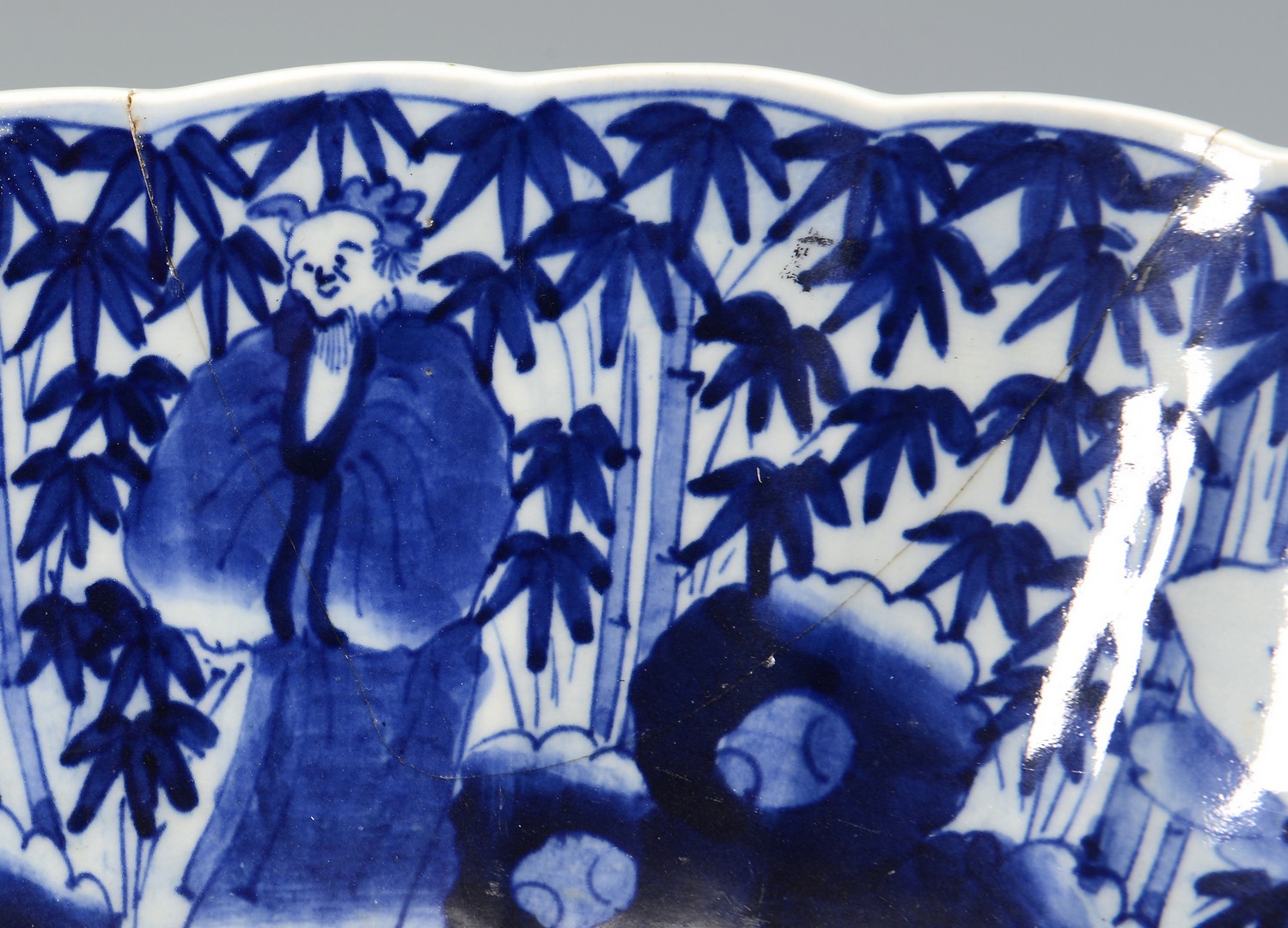 Lot 716: Chinese blue and white punch bowl, 19th c.