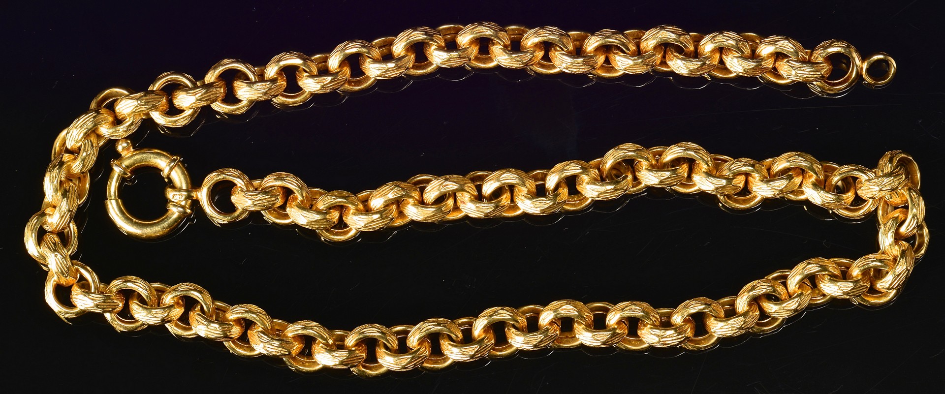 Lot 75: 18K Gold Italian Link Necklace