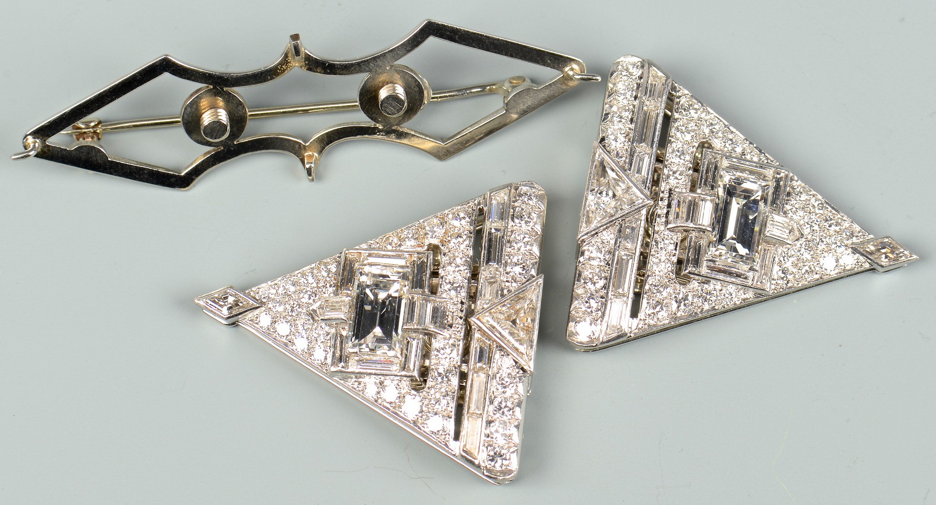 Lot 80: George Headley 11 cts Diamond Brooch or Pendant