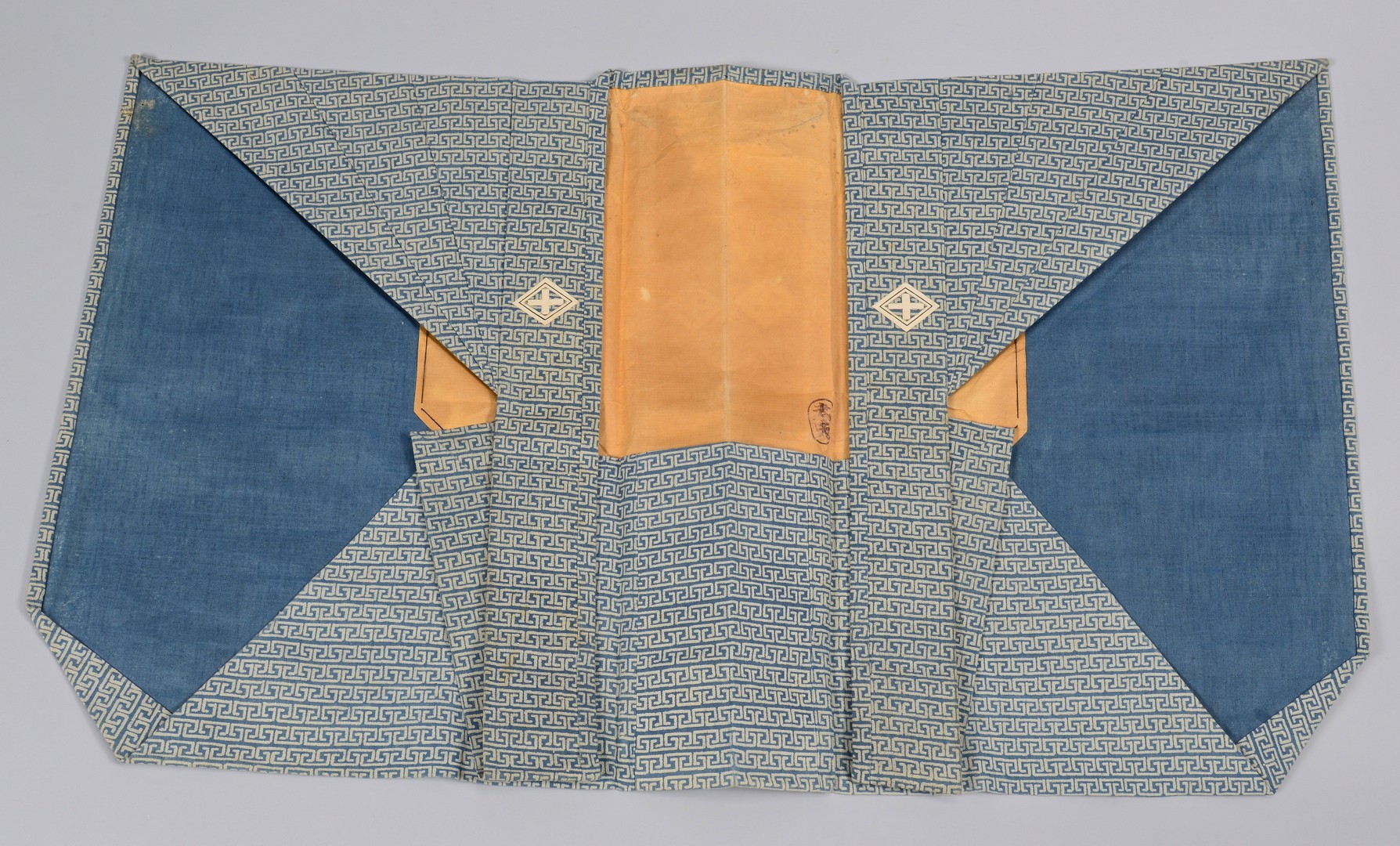 Lot 874: Japanese Samurai Kamishimo Costume & 2 Obi Textile