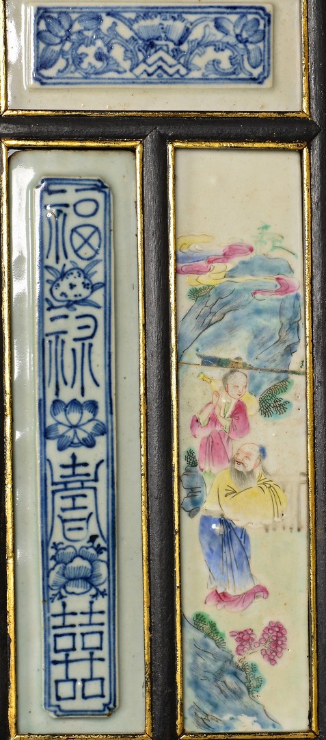 Lot 10: Chinese Famille Rose Plaque Screen