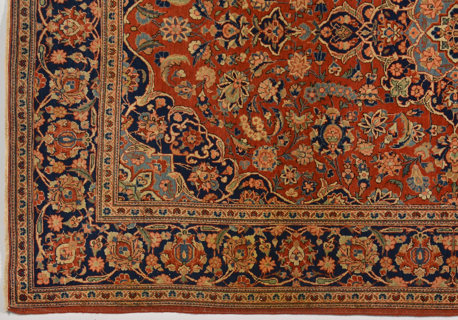 Lot 248: Persian Kashan area rug, c. 1920-30