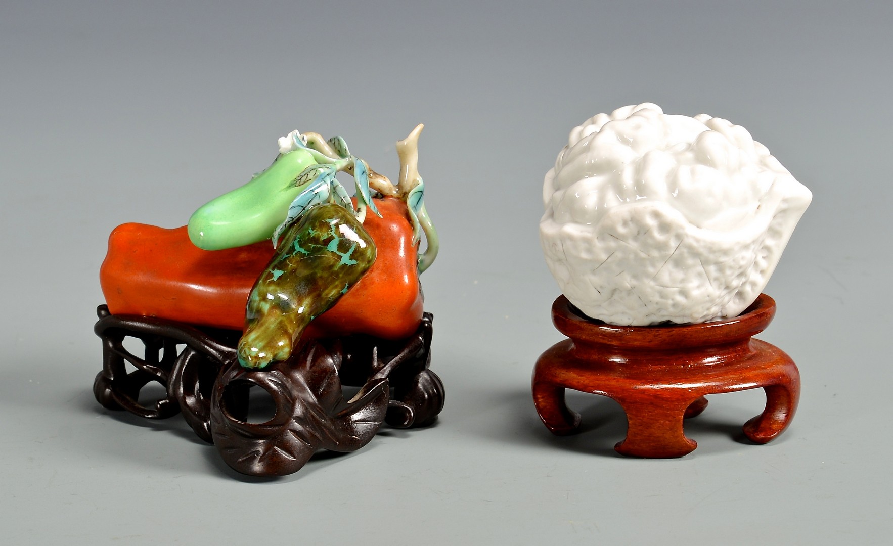 Lot 27: Three Chinese Ceramic Items, incl. miniatures