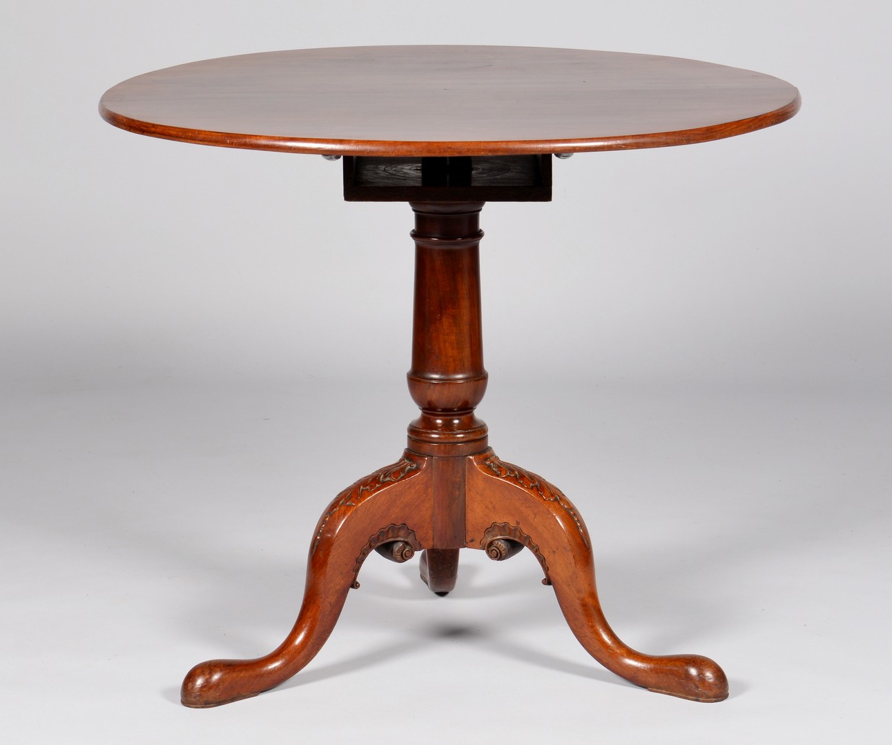Lot 315: Chippendale Period Carved Tea Table