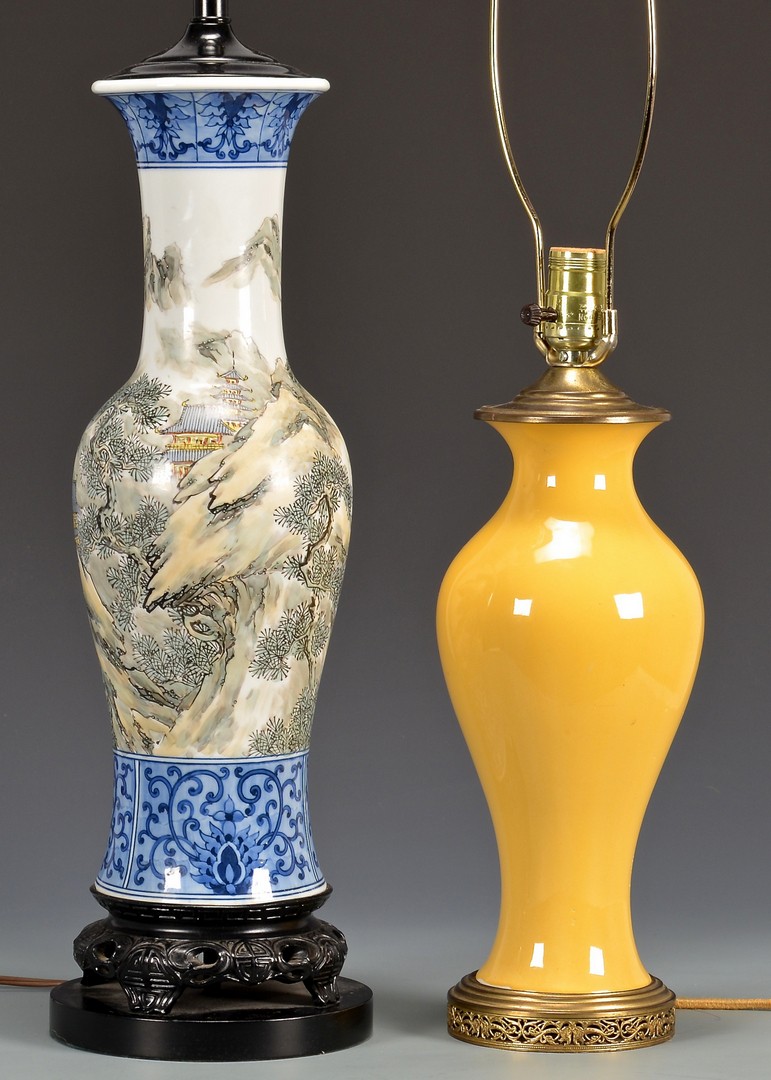 Lot 410: 2 Asian Porcelain Lamps