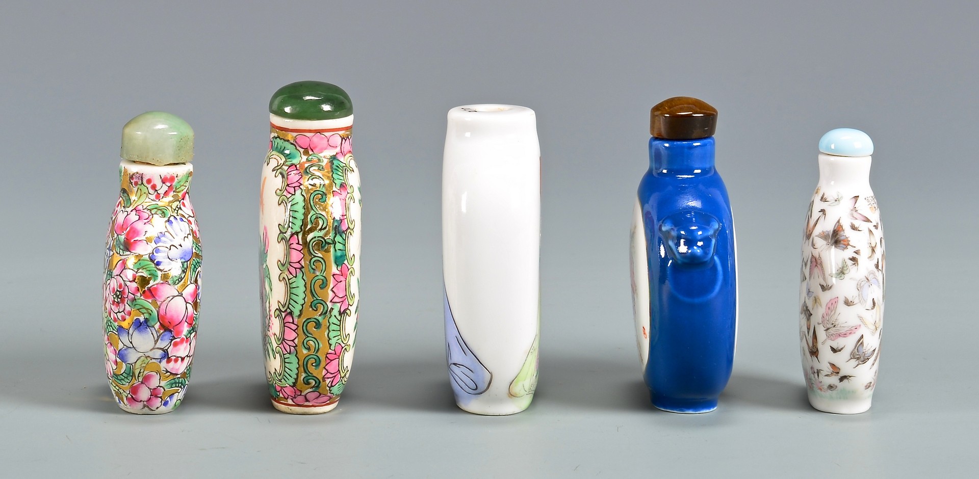 Lot 415: 5 Chinese Porcelain Snuff Bottles