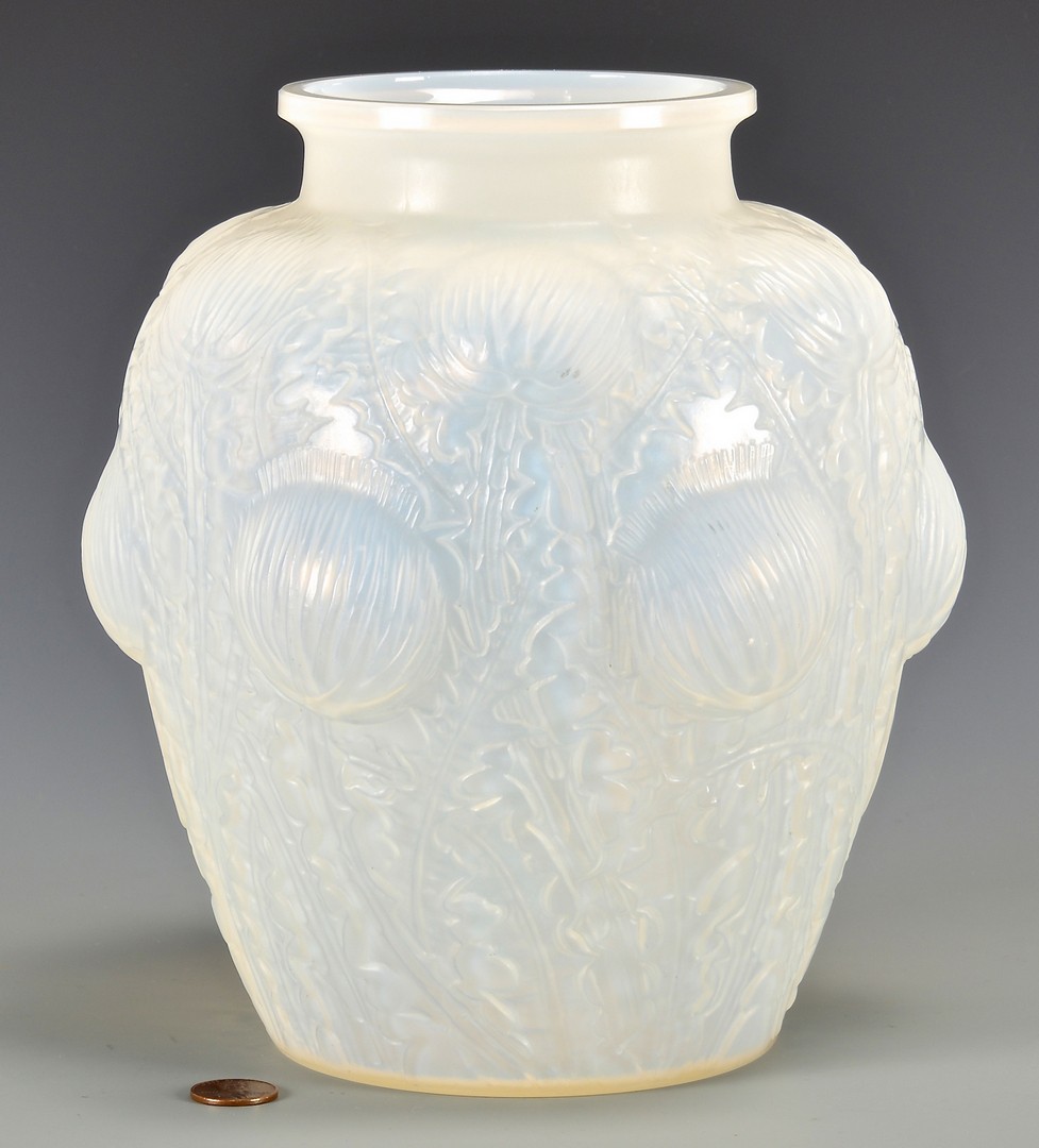 Lot 471: Lalique Domremy Vase