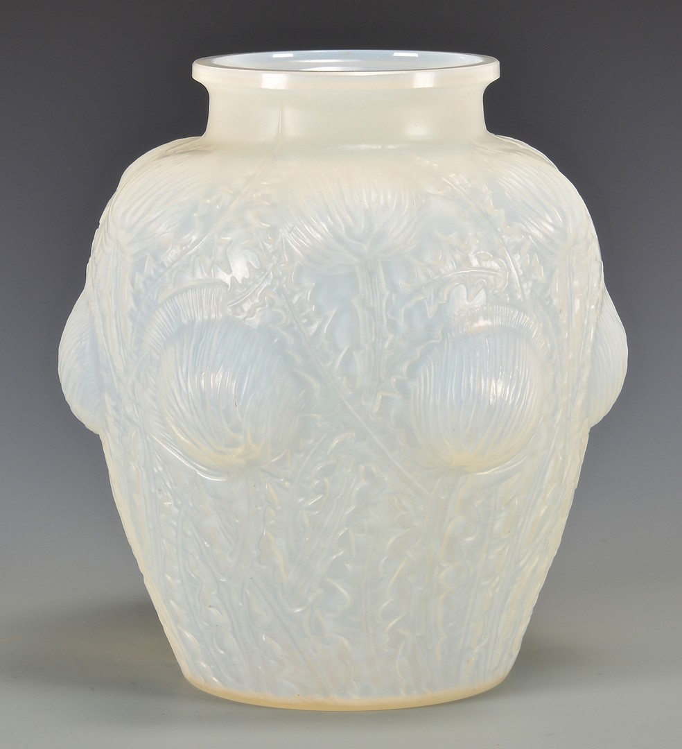 Lot 471: Lalique Domremy Vase