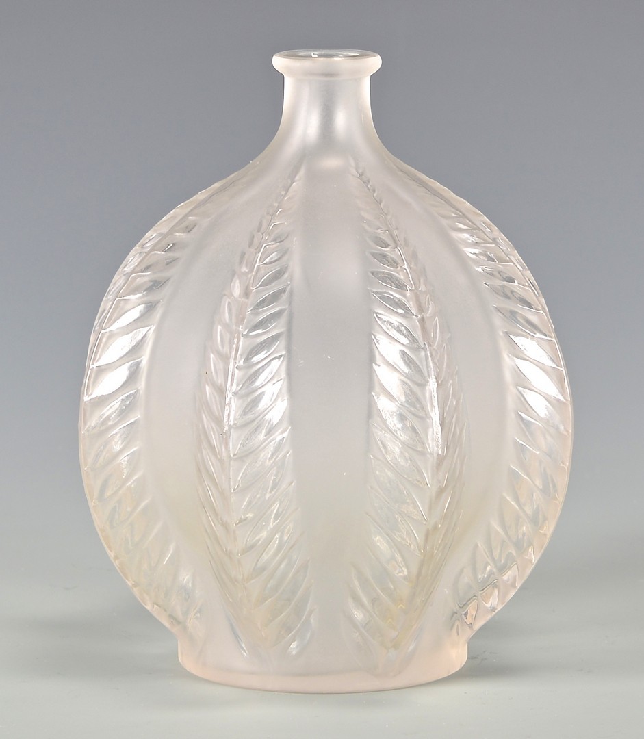 Lot 473: Lalique Malines Vase