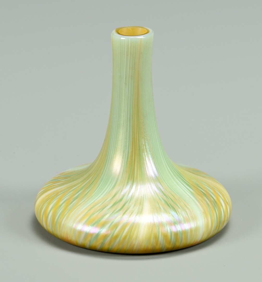 Lot 487: 2 Art Glass Vases: Quezal Persian Favrile & Loetz