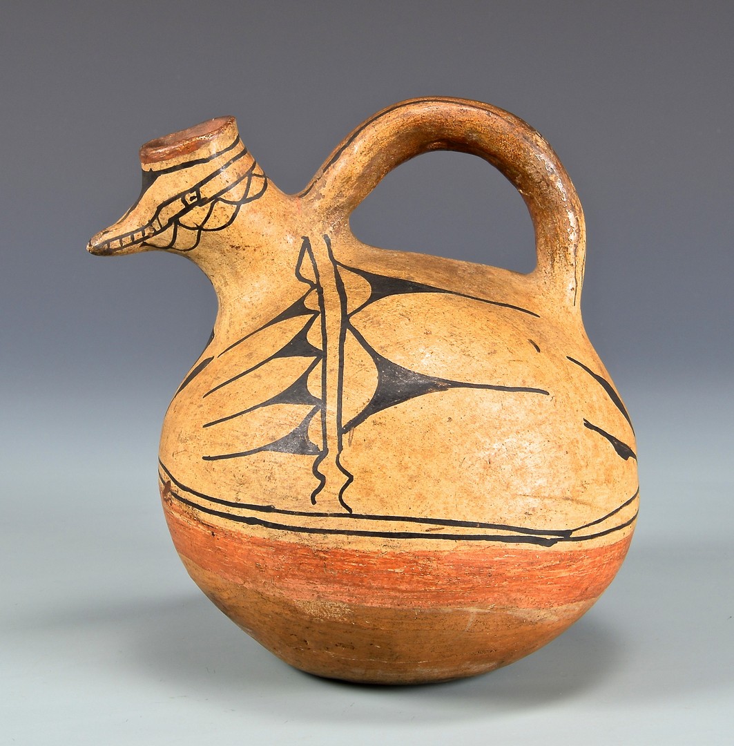 Lot 525: Cochiti Pottery Bird Effigy
