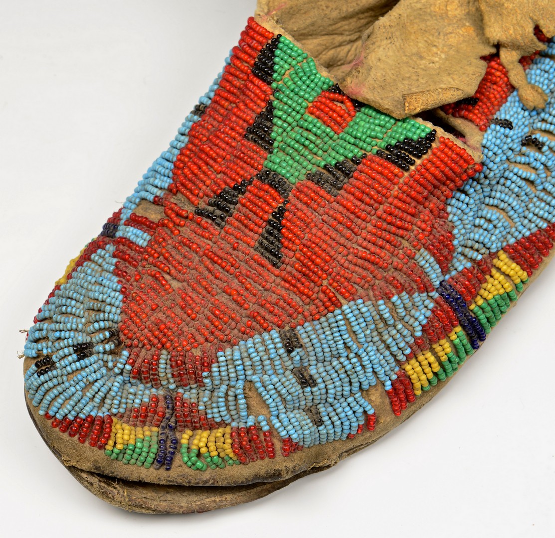 Lot 529: 3 Pairs Native American Beaded Moccasins