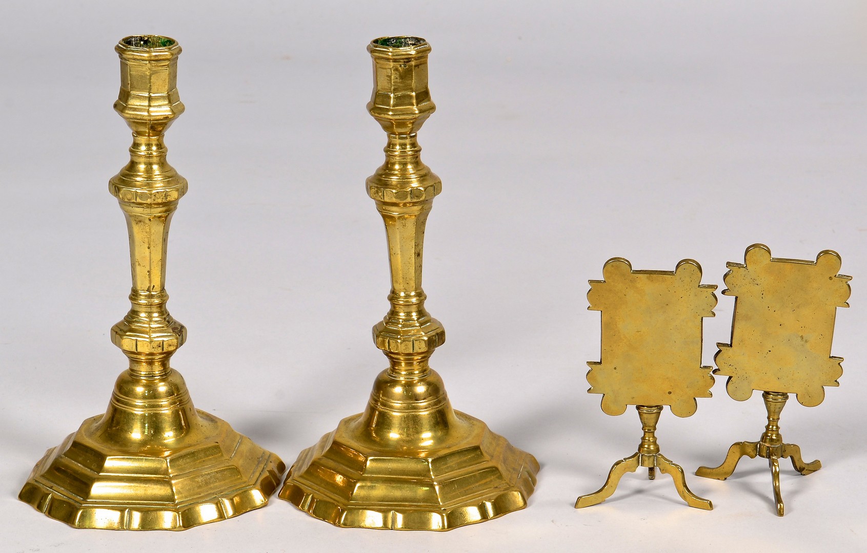 Lot 638: Group Brass & Bronze Household items
