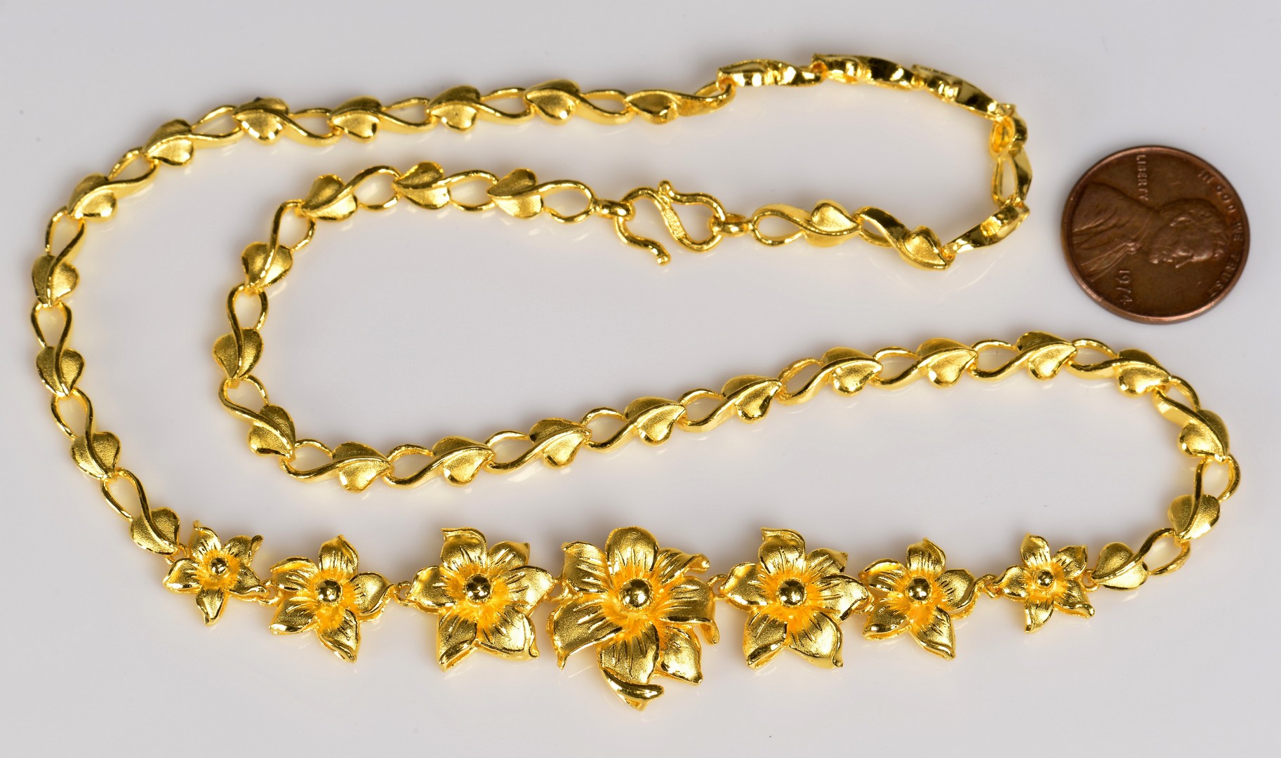 Lot 65: 24K Chinese Necklace, 40.6 grams