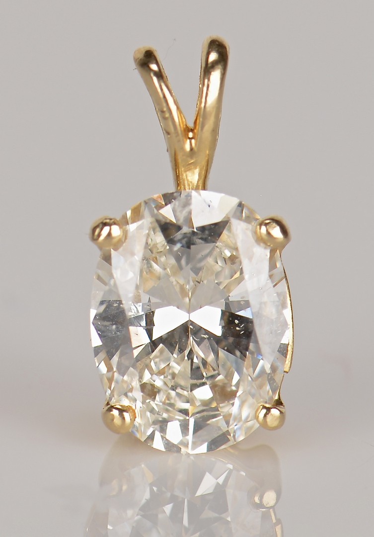 Lot 67: 1.68 ct. Oval Diamond Pendant