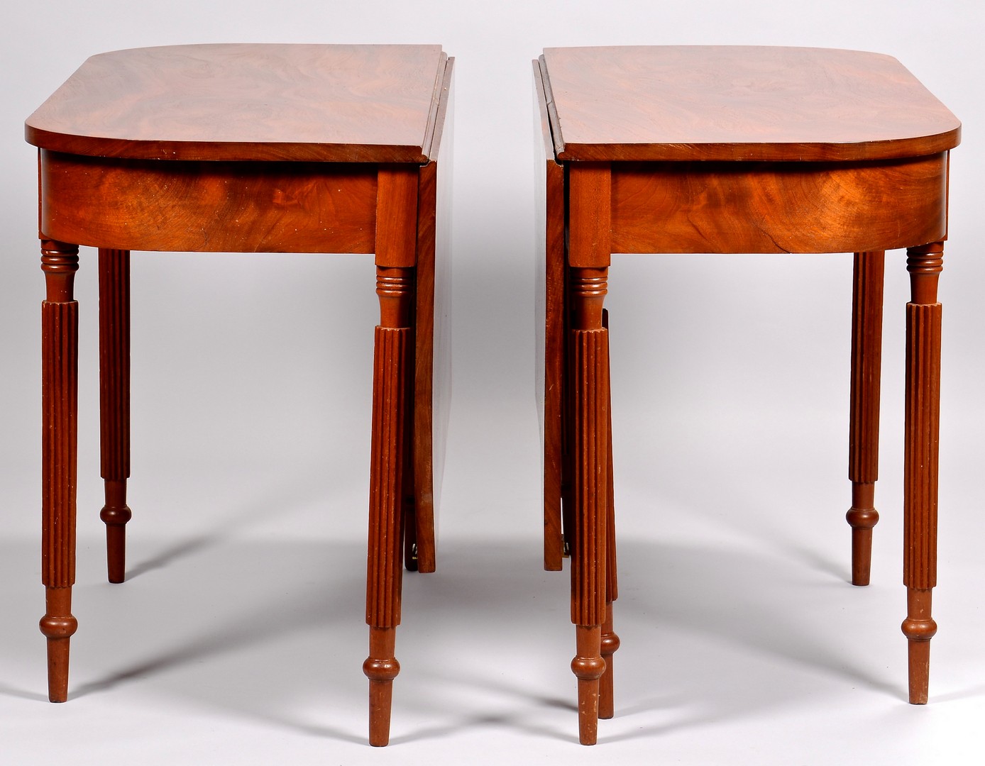 Lot 698: Tennessee Banquet End Dining Table