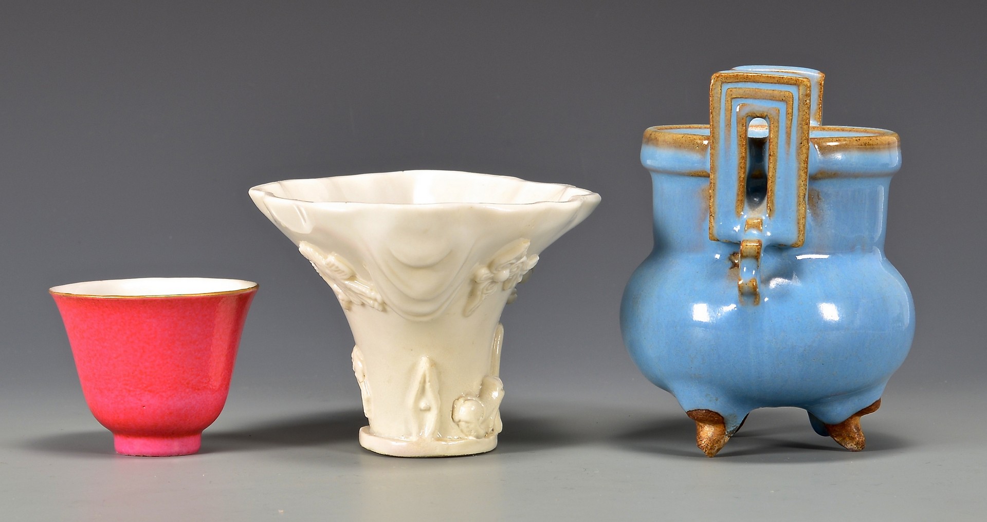 Lot 6: 3 Chinese Porcelain Items, Cups & Vase