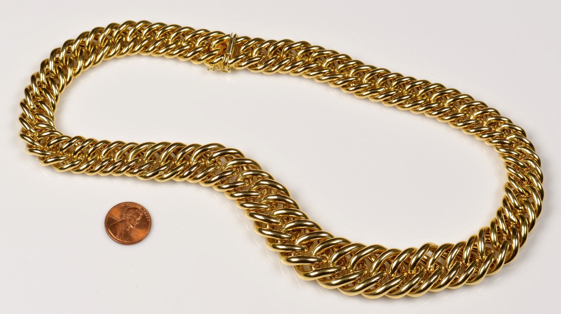 Lot 71: 14K Gold Italian Link Necklace