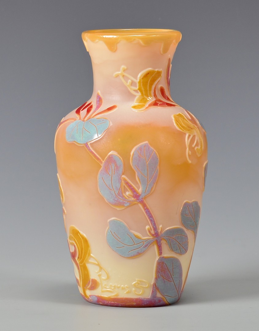 Lot 728: Legras Cameo Art Glass Vase