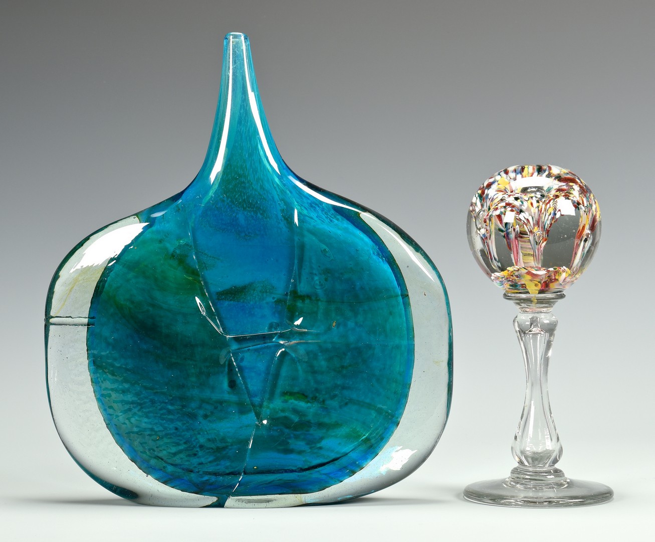 Lot 736: Group of Art Glass Items, incl. Paperweights, 7 pc