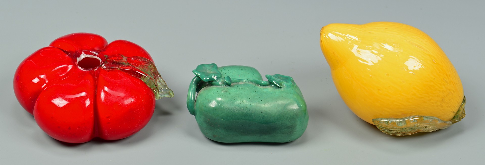 Lot 751: Peking Glass Fruit Snuff Bottles and ornaments