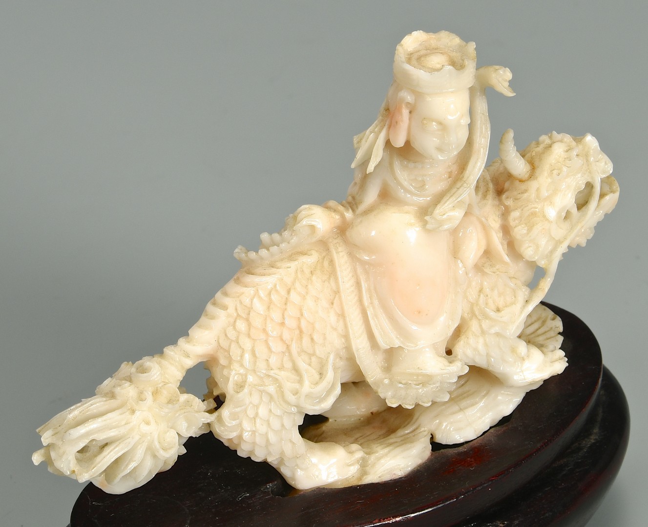 Lot 755: Coral Quan Yin plus Dragon Figures and Pair Chines
