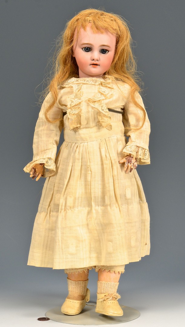 Lot 789: 3 German dolls inc. Kestner Bru type