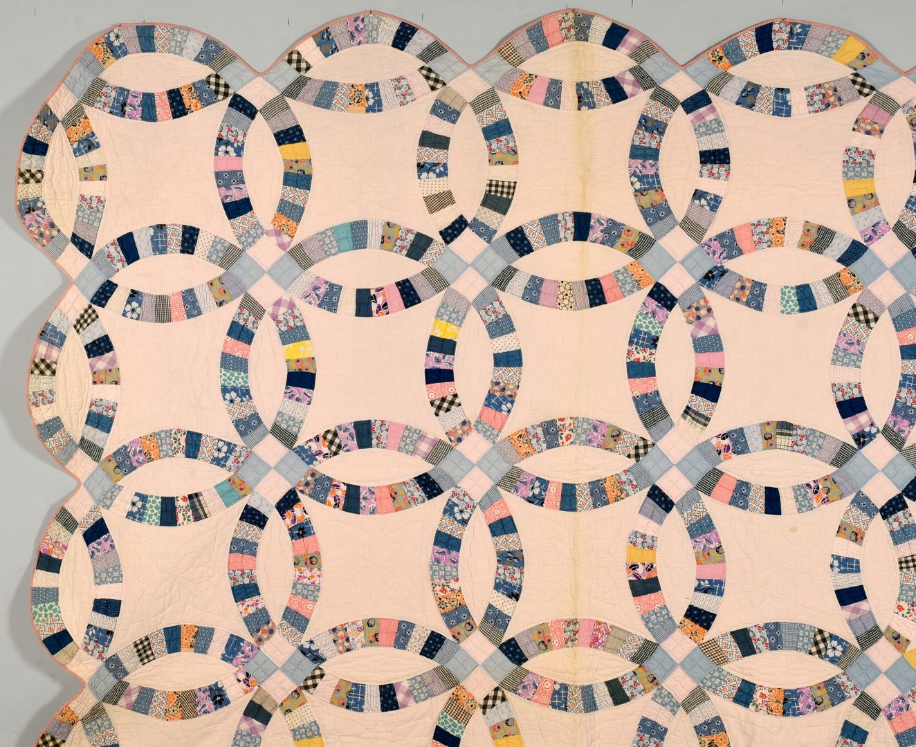 Lot 933: Group of 4 American quilts