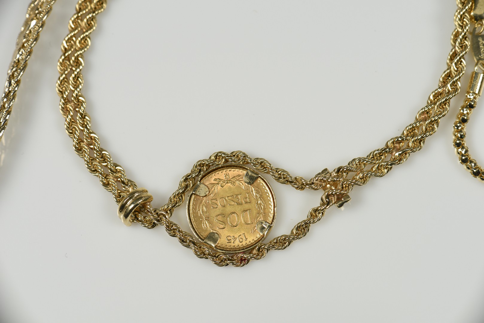 Lot 946: Group 14K and 10K jewelry
