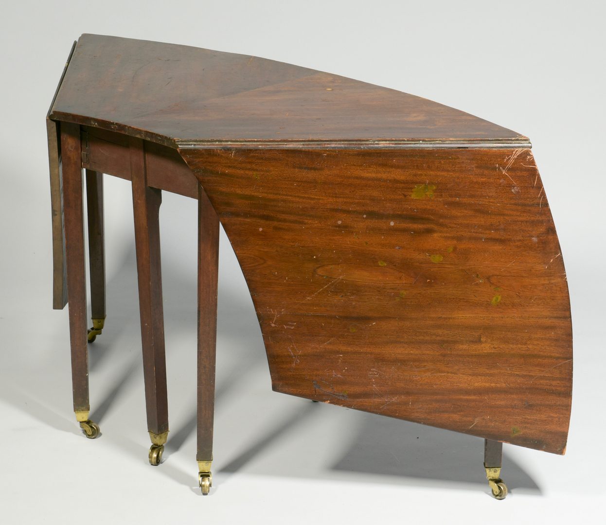 Lot 103: English Chippendale Hunt or Wine Table