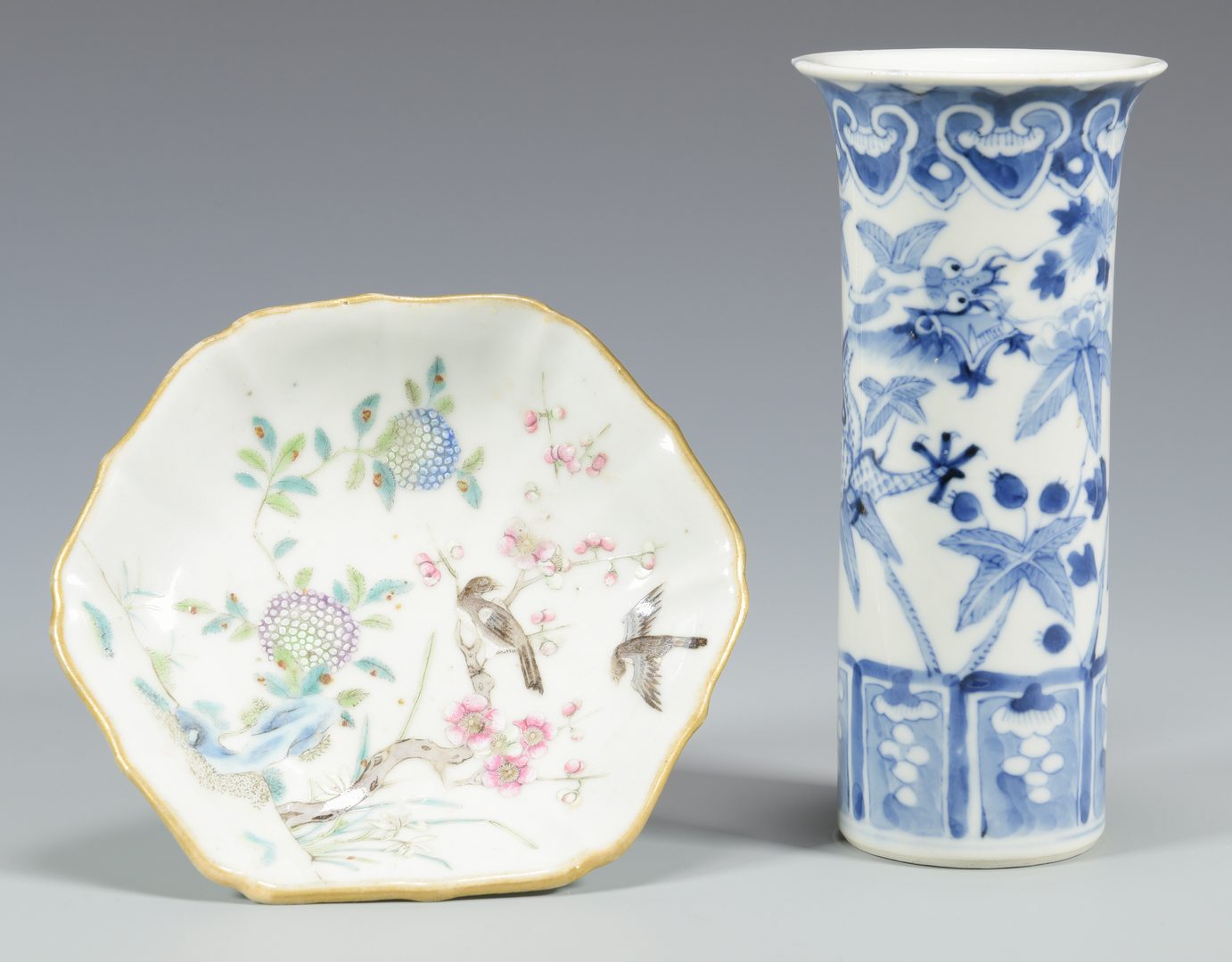Lot 19: 3 Chinese Porcelain Items