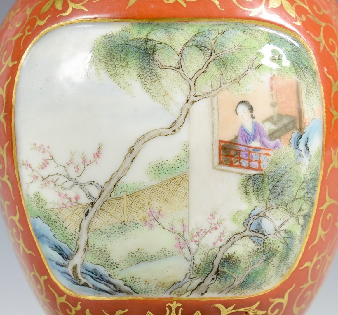 Lot 21: Pr. Chinese Porcelain Wall Pockets