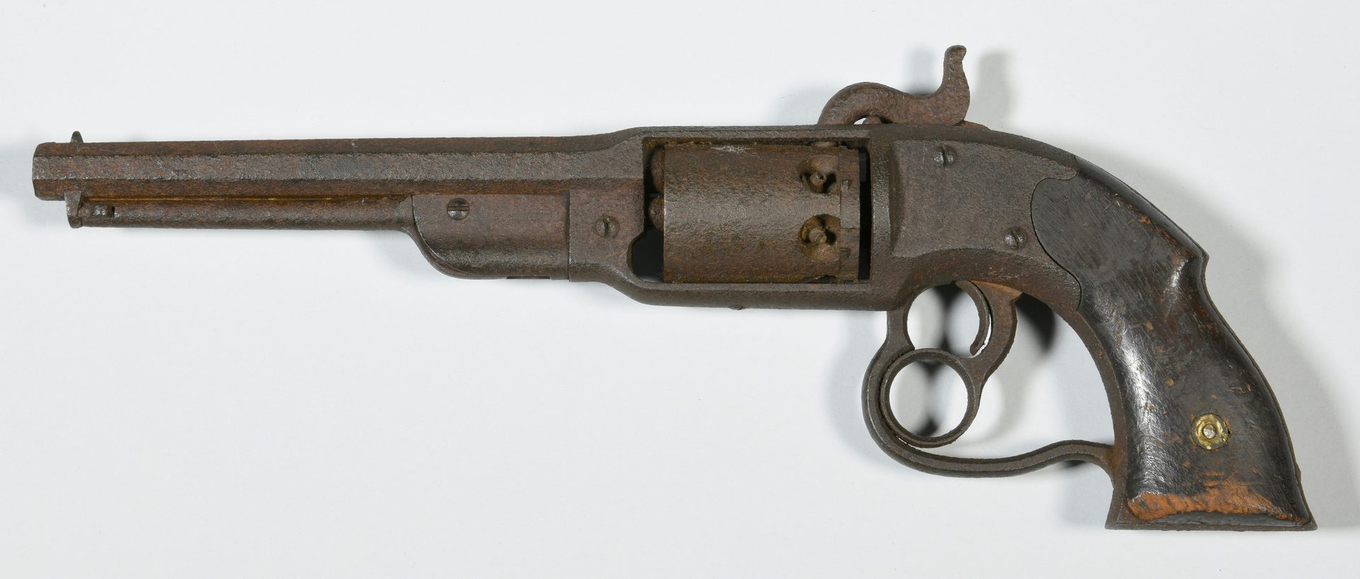 Lot 292: 2 Civil War Era Pistols, Devon Farm