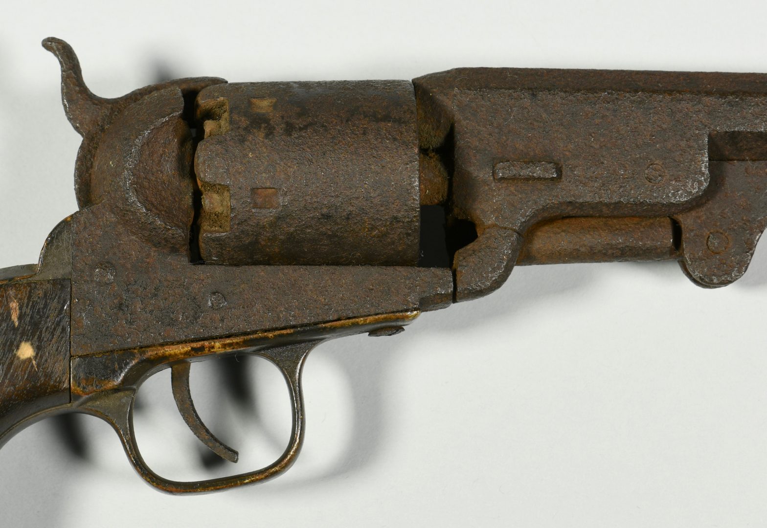 Lot 292: 2 Civil War Era Pistols, Devon Farm